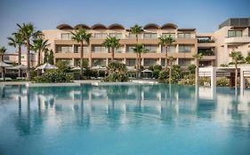 Avra Imperial Beach Resort & Spa 